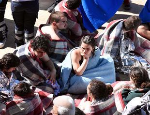 More than 70 divers swim to coast off Fethiye after boat sinks