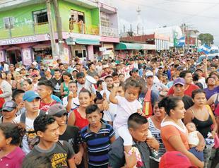 Trump vows to deploy military to Mexican border