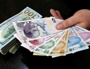 Turkish lira hits yet another historic low against US dollar amid trade war, risks