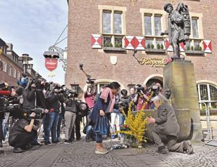 Police probe profile of Germany attacker