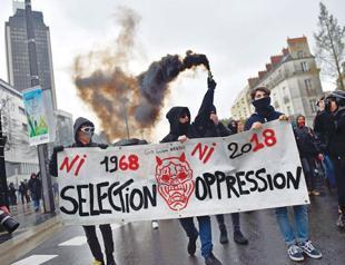 French train chaos strikes again as standoff with Macron deepens