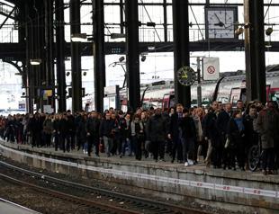 French rail strike has cost around 100 million euros: CEO