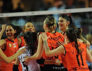 Eczacıbaşı women claim European title