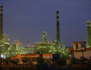 Saudi Aramco signs $44 bln deal for Indian refinery complex