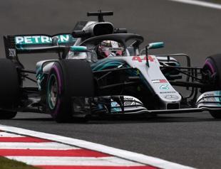 Hamilton fastest in China practice but Ferrari close