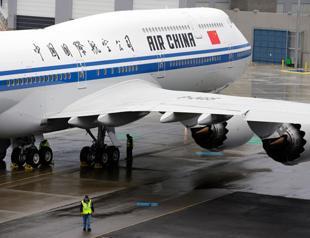 Air China flight diverted after passenger threatens crew with fountain pen