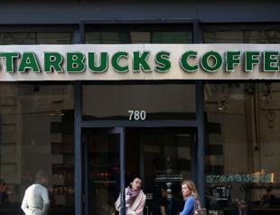 Starbucks CEO apologizes for arrest of two black men