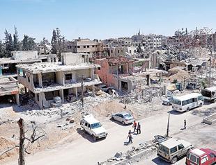 Chemical inspectors begin Douma effort days after Western strikes