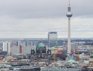 Two assailants order pit bull to attack Turkish man in Berlin