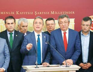 15 CHP MPs quit and join İYİ Party to secure its participation in snap election