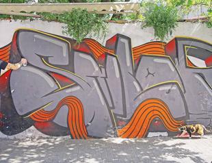 Graffiti artist Tünay decorates Istanbul’s walls