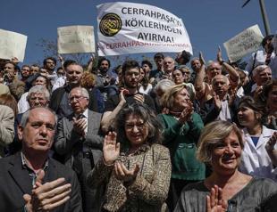 Bill to split Istanbul University protested by faculty members, students