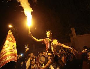 Galatasaray crushes Beşiktaş’s title hopes in Istanbul derby