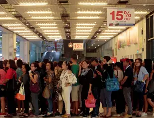 Kuwait seeks to calm Philippines crisis over workers