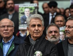 Turkish cartoonist Musa Kart wins press freedom prize