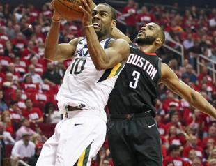 Jazz shock Rockets to level NBA playoff series