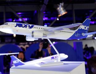 Air France cuts back on Iran flights, blames weak demand