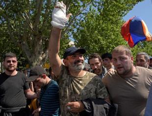 Armenia opposition leader secures support for PM bid after huge protests