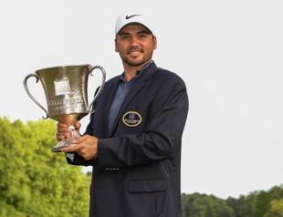 Day hits spectacular shot en route to win