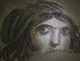 12 ‘Gypsy Girl’ mosaics return to Turkey from US