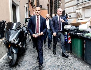 Italy anti-system parties ink deal to govern, seek review of EU