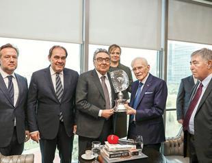 Chairman Demirören writes on Hürriyets journey of democracy