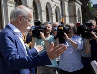 Germany gives Daimler deadline to submit fix for diesel vans