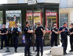 French magazine, president slam backlash evoked after putting Erdoğan on its cover