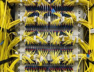 Operator of world’s top internet hub sues German spy agency