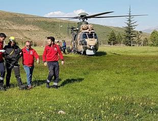 Three mountaineers rescued after being stranded for 13 hours on Demirkazık Mountain