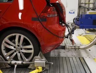 EU starts probe into German carmakers over clean emissions