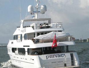 Woods to stay on yacht during US Open