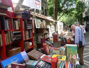 ‘Bibliopole Days’ bring together book lovers in Kadıköy