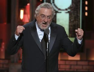 Robert De Niro uses F-bomb about Trump on live TV
