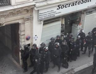 Arrest ends hostage siege in central Paris