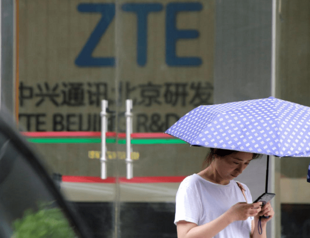 ZTEs shares slide on trade war jitters, lost 30 percent of market value this week