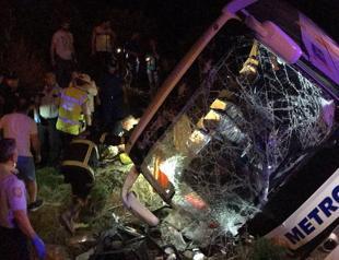 45 injured in bus crash in western Turkey