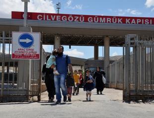 30,000 Syrians eligible to vote in Turkish elections: PM