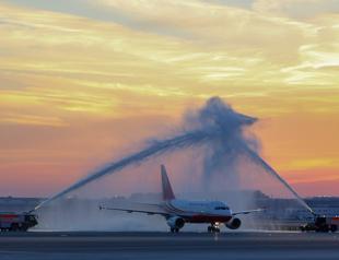 Erdoğans plane makes first ever landing at new Istanbul airport