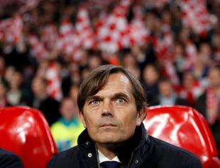 Cocu to manage Fenerbahçe, PSV announces