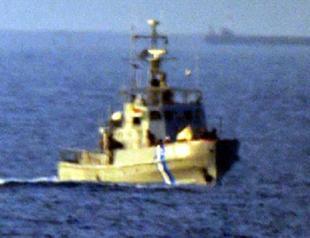 Greek coast guard shoots Turkish human smuggler on sea: Reports