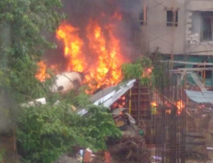 Plane crashes in Mumbai, India, killing five