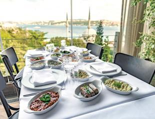 Traditional and modern Turkish pubs