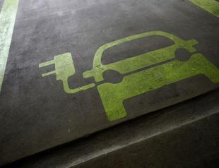 BP buys Britain’s biggest electric car charging firm