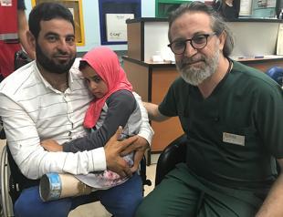 Syrian girl with tin can prostheses comes to Istanbul for treatment