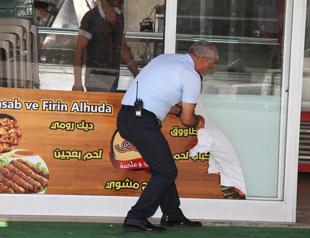 Istanbul municipality takes down shop signs in Arabic