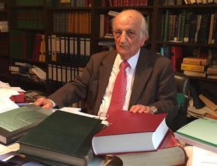 Turkish historian Fuat Sezgin dies at age 95