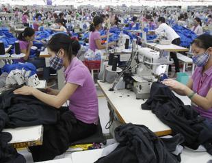 China’s manufacturing slows down in June amid trade tensions