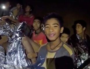 Trapped Thai team gets dive lessons as rescuers plan for extraction