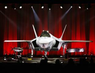 Turkish FM urges US senators over F-35 fighter jets